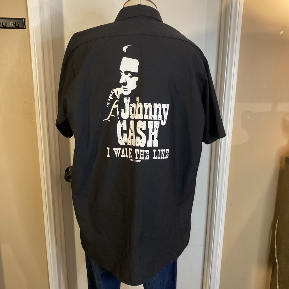 Johnny Cash "I Walk The Line"  Red Cap ‎ 2005 Hot Topic Short Sleeve